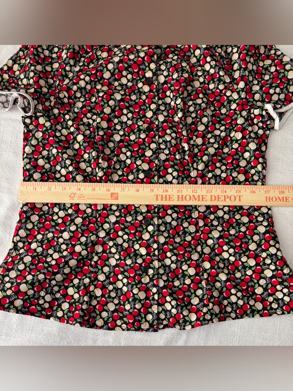 Unique Vintage Black Apple Print Blouse with White Bow Collar ~ Women’s 11/12/L - Picture 8 of 13